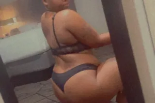 💦 SuPER wET EbOnY biG bOOty rEAdY 2 Play 💦 - Image 2