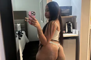 Your Favorite Girl 💦 FACETIME SHOWS 📲 Curvy 🌶 Creamy Wet 💦 Ready To Play ALWAYS 😘 - Image 1